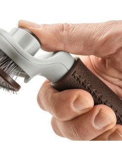 Backcombing brush Hunter Self-cleaning