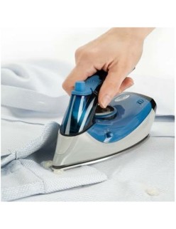Plancha Vapor-Seco de Viaje Black & Decker BXIR1000E