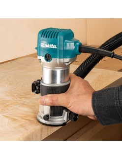 Router Makita RT0702C