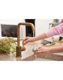 Aspirador de Mano Black & Decker REVHV8C-QW