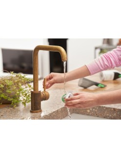 Aspirador de Mano Black & Decker REVHV8C-QW